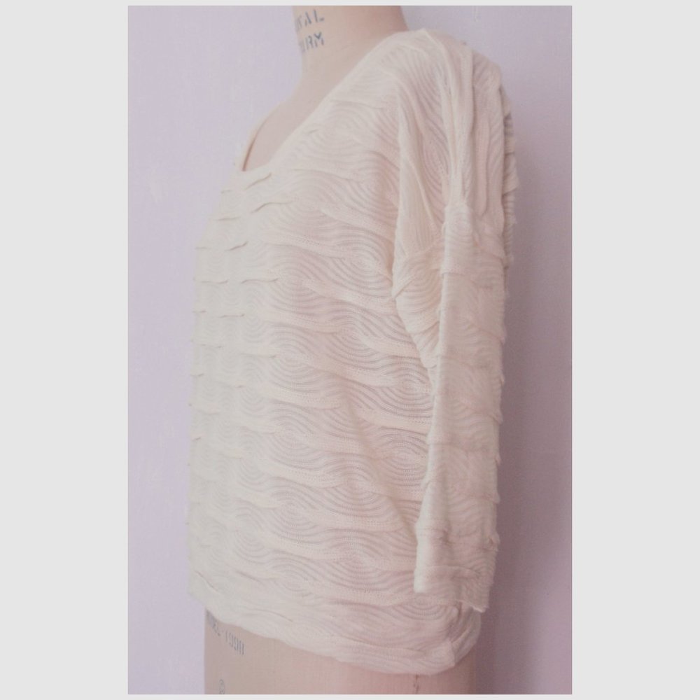 FOREVER 21 CREAM 3D PINTUCKED NOVELTY KNIT SWEATER L - Picture 6 of 9